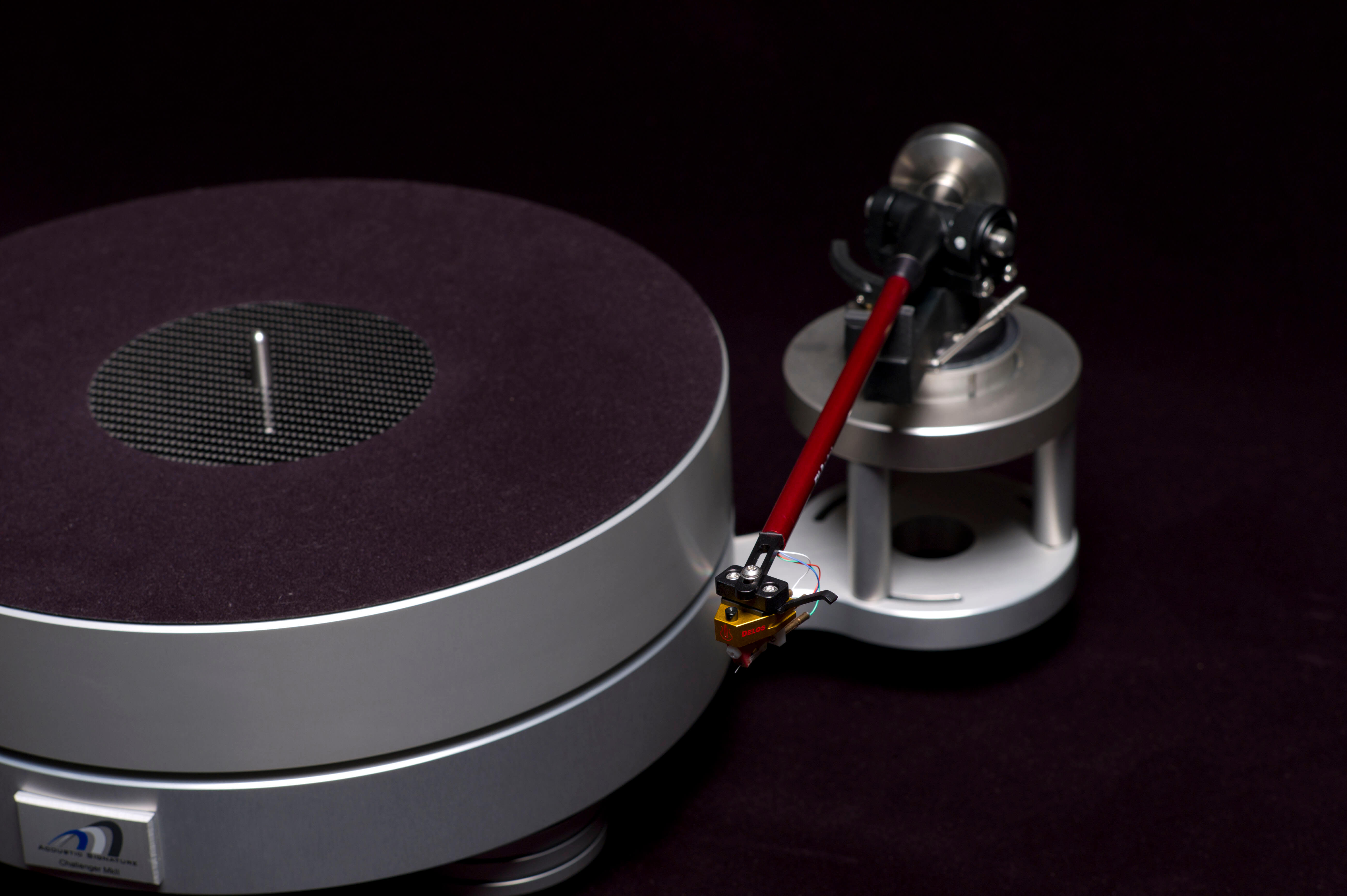 PHT Black on Phono